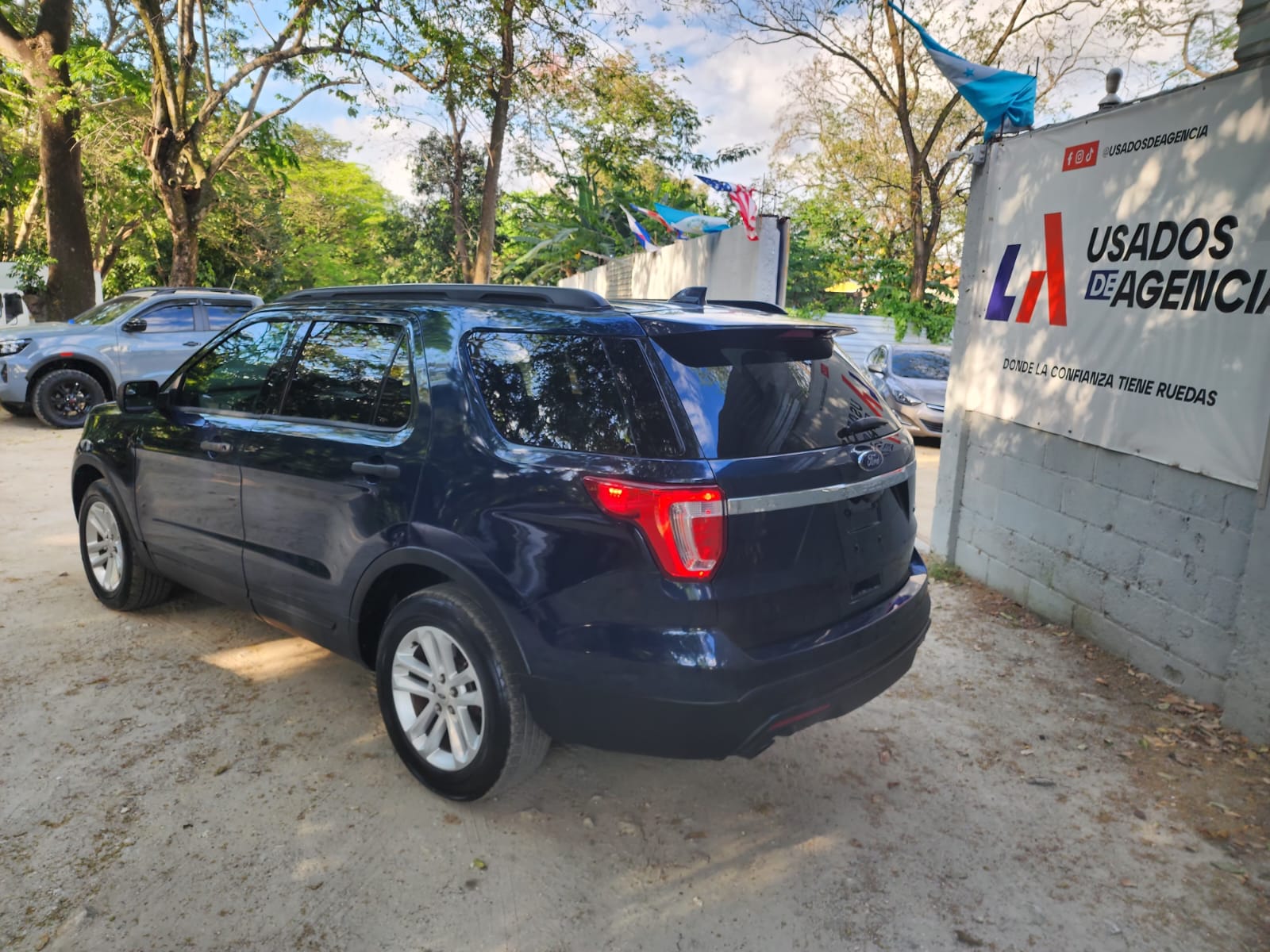FORD EXPLORER XLT 2017