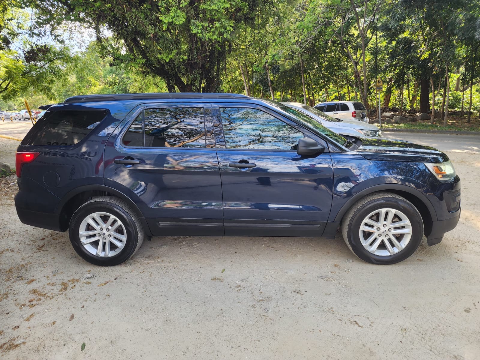 FORD EXPLORER XLT 2017
